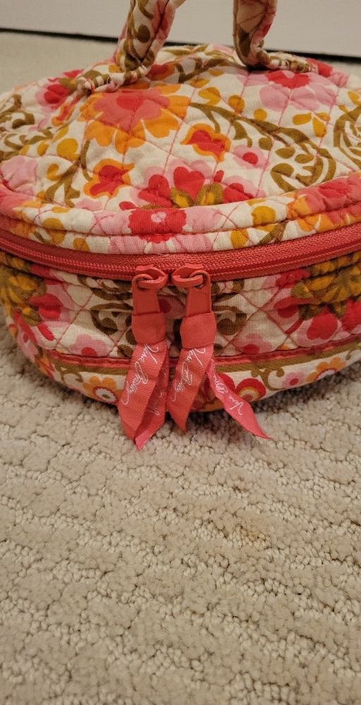 Vera cosmetic bag